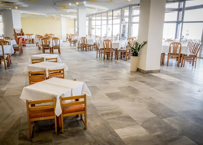 فندق Gergana البينا