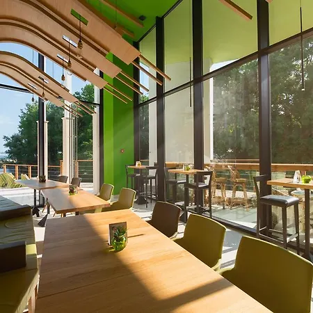 Ξενοδοχείο Gergana 4*