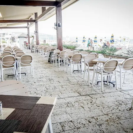 Gergana - Ultra Hotel